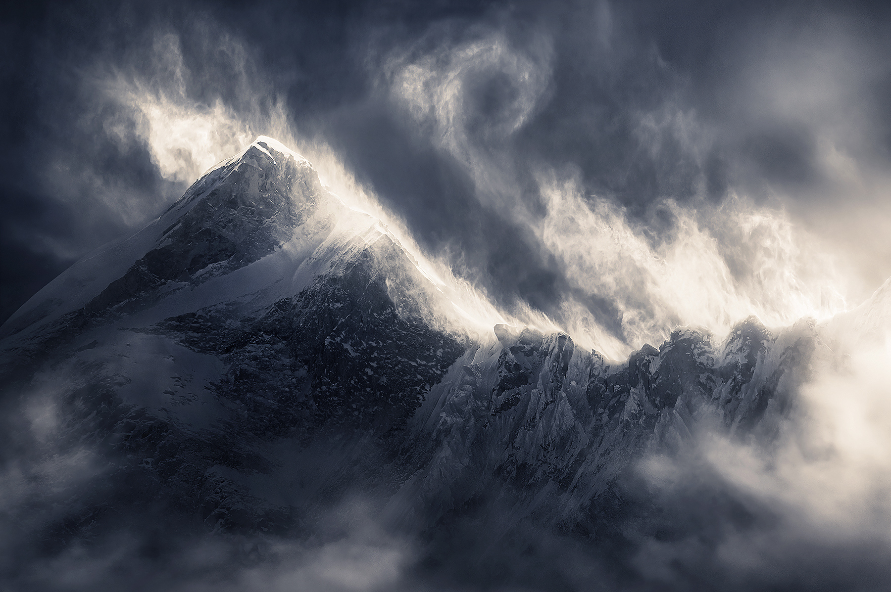 Fury (2015) photo Makalu, snow, blowing, wind, storm, power, dramatic, winter, cold, himalaya, tibet, photo