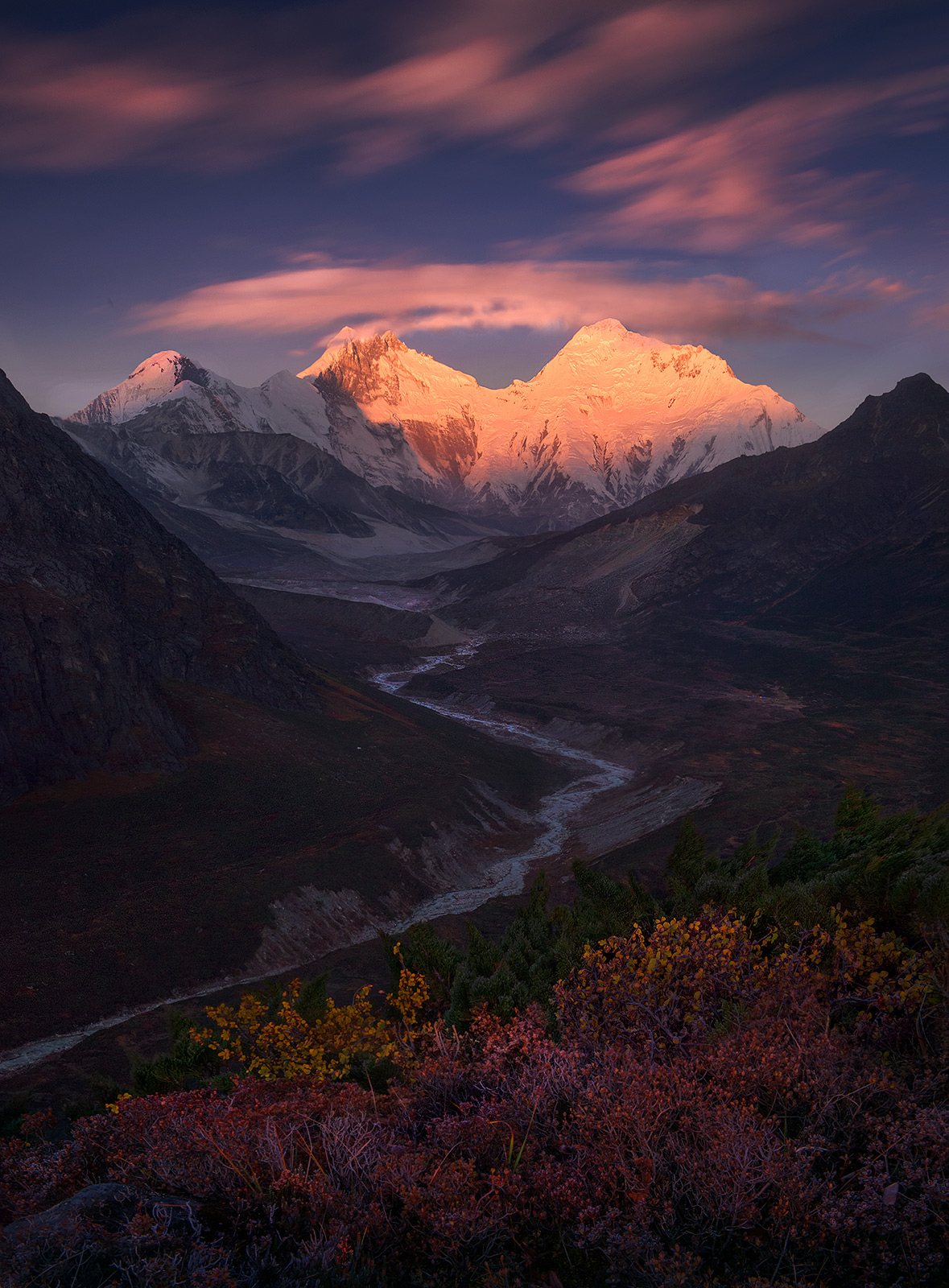 Kangshung (Everest and Lhotse) (2015) After a lot of map reserach I zeroed in on this ridge at 15,500ft elevation as having the possiblity of some unique and breathtaking...