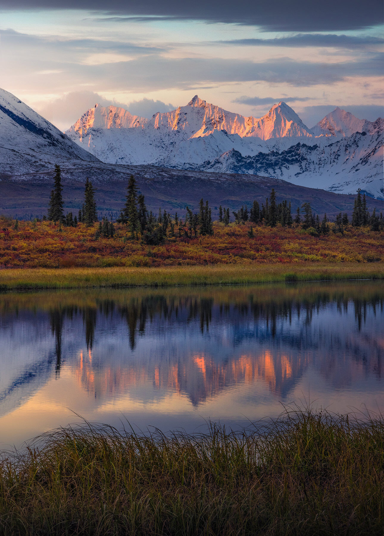 Alaska, fall, autumn, colors, tundra, aspen, red, mountains, peaks, chugach, Alaska range, reflection