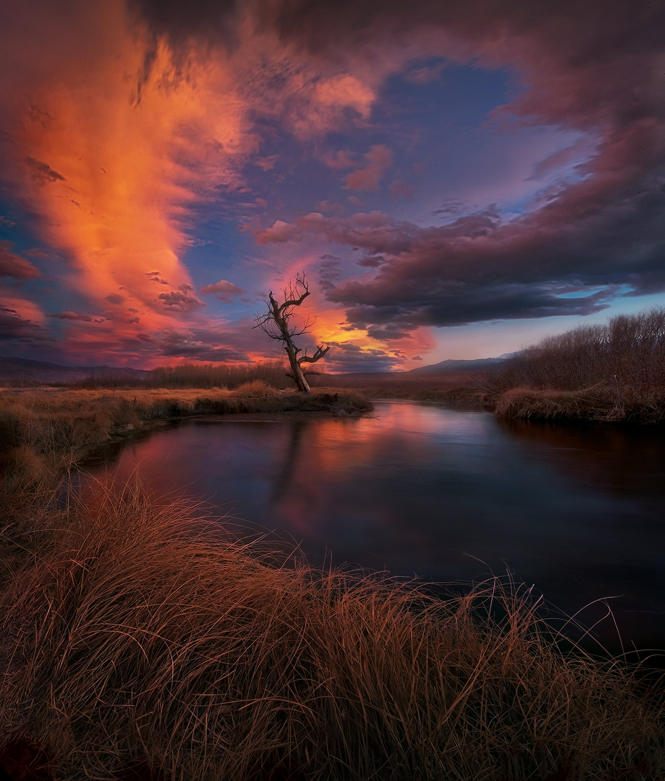 One of the most memorable pictures to me years back was an image of a lenticular wave cloud over the Owen's River displayed on...